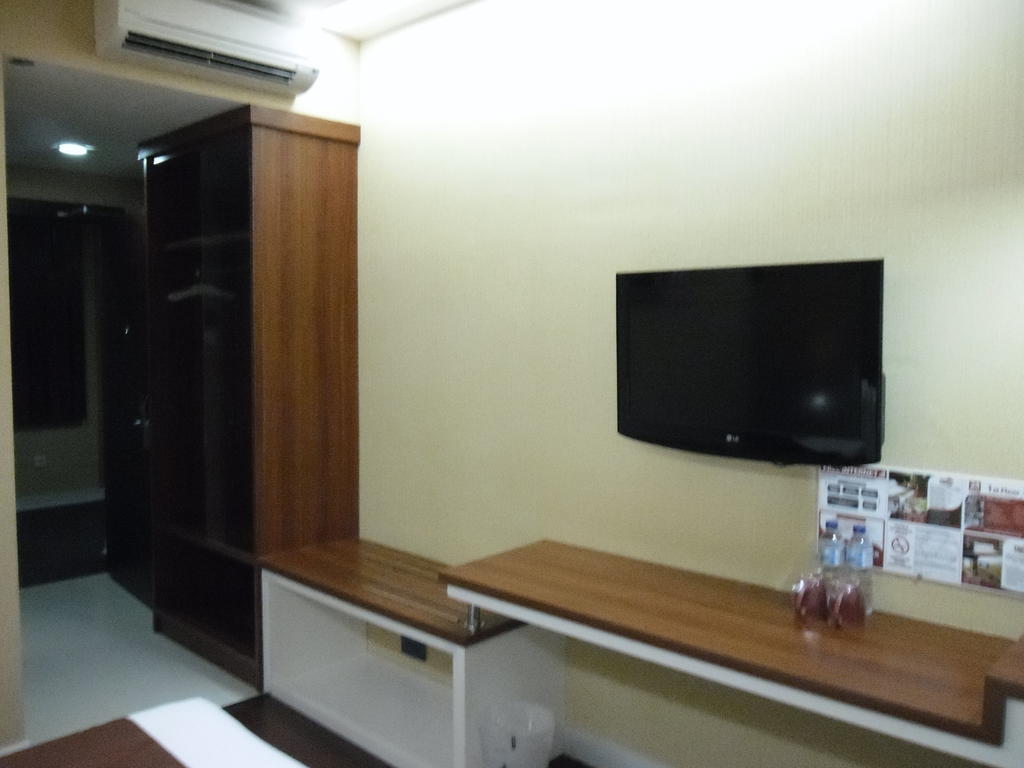 Citihub Hotel Γιογκιακάρτα Δωμάτιο φωτογραφία